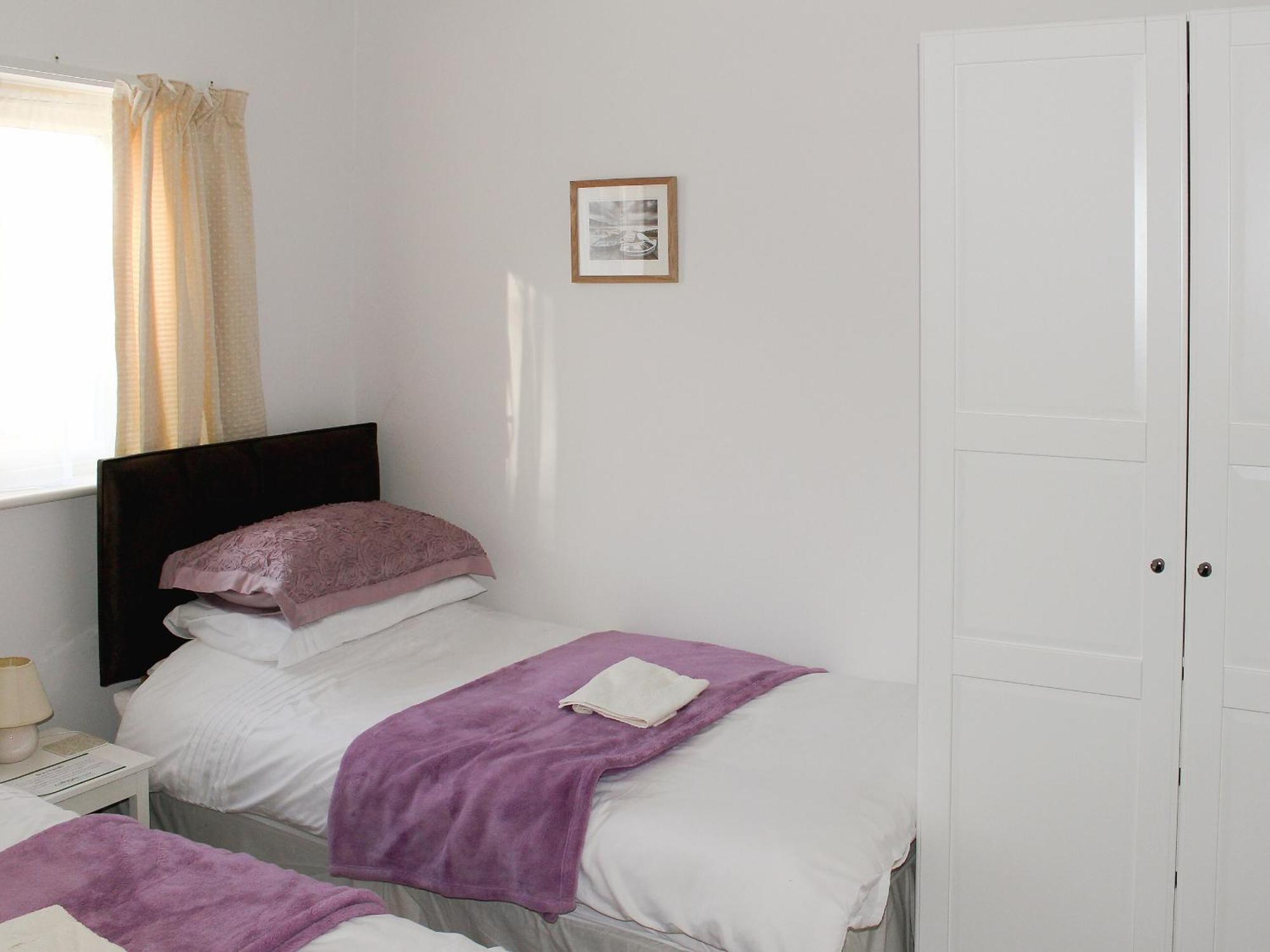 Bodwen Corner Cottage Wootton Bridge  Екстериор снимка